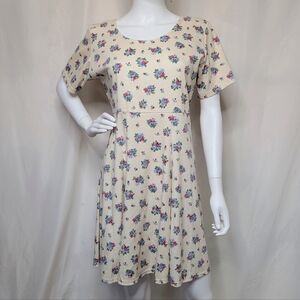 Vintage Pale Yellow, Blue & Pink Floral Short Sleeve. Babydoll Midi Shirt Dress